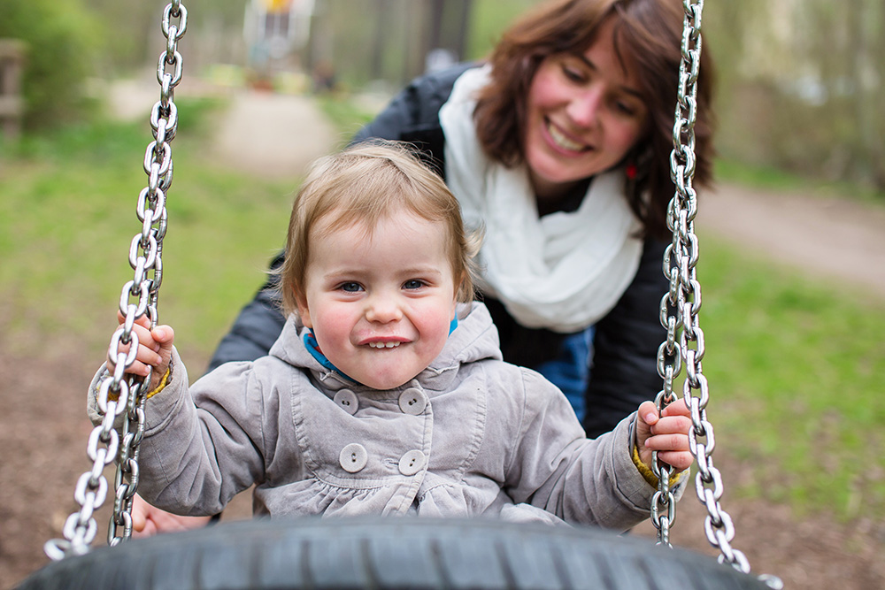 20_girl-toddler-on-swing