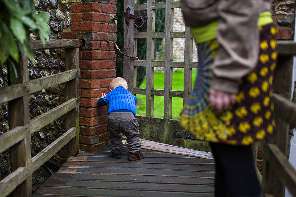  young bopy exploring