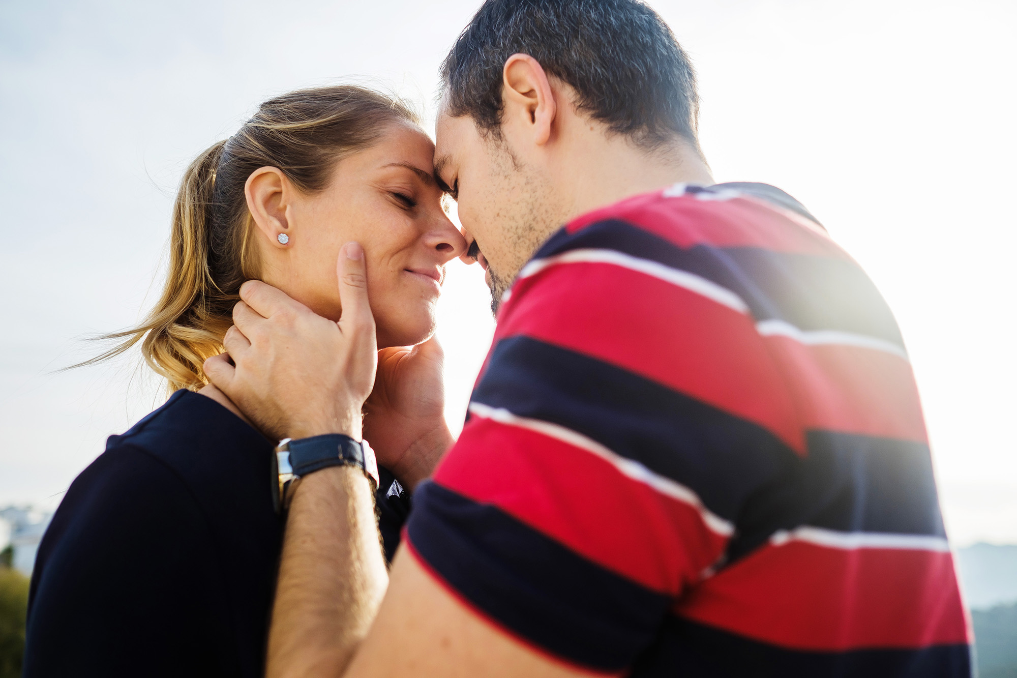 06_couple-love-engagement-sunset