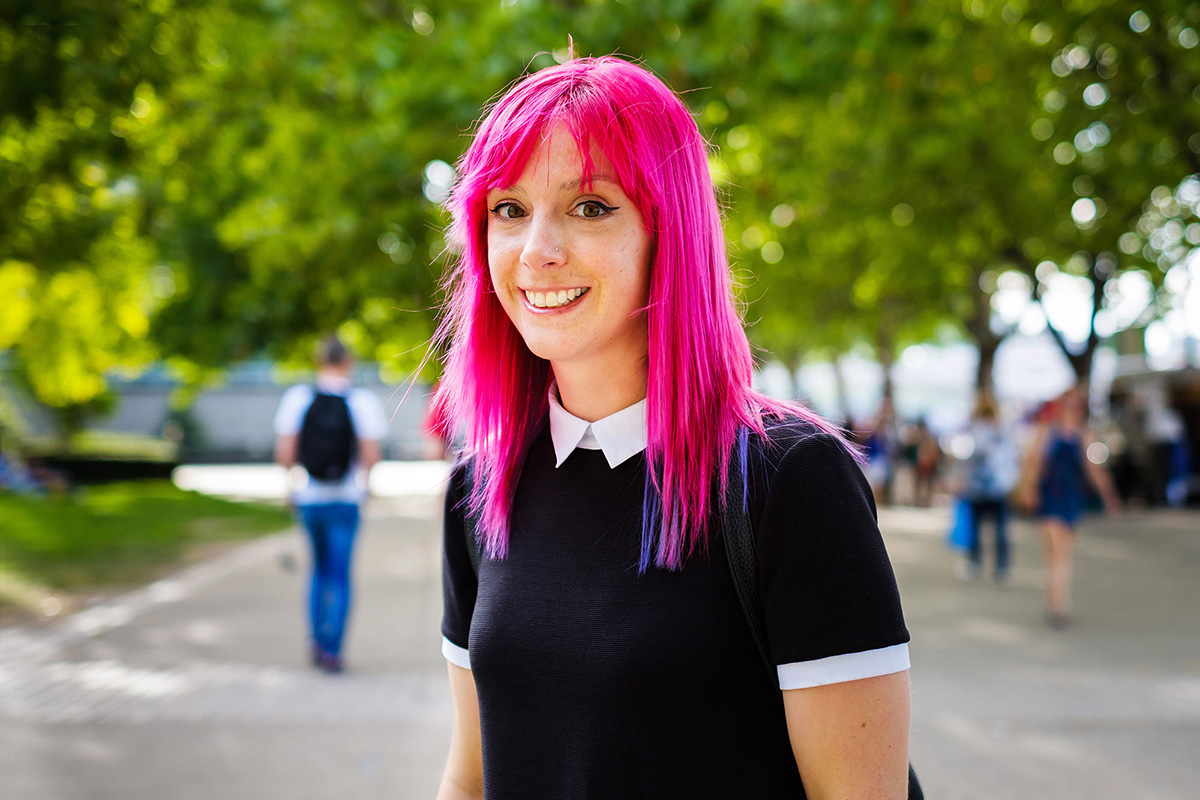 06_pink hair_london_portrait_girl