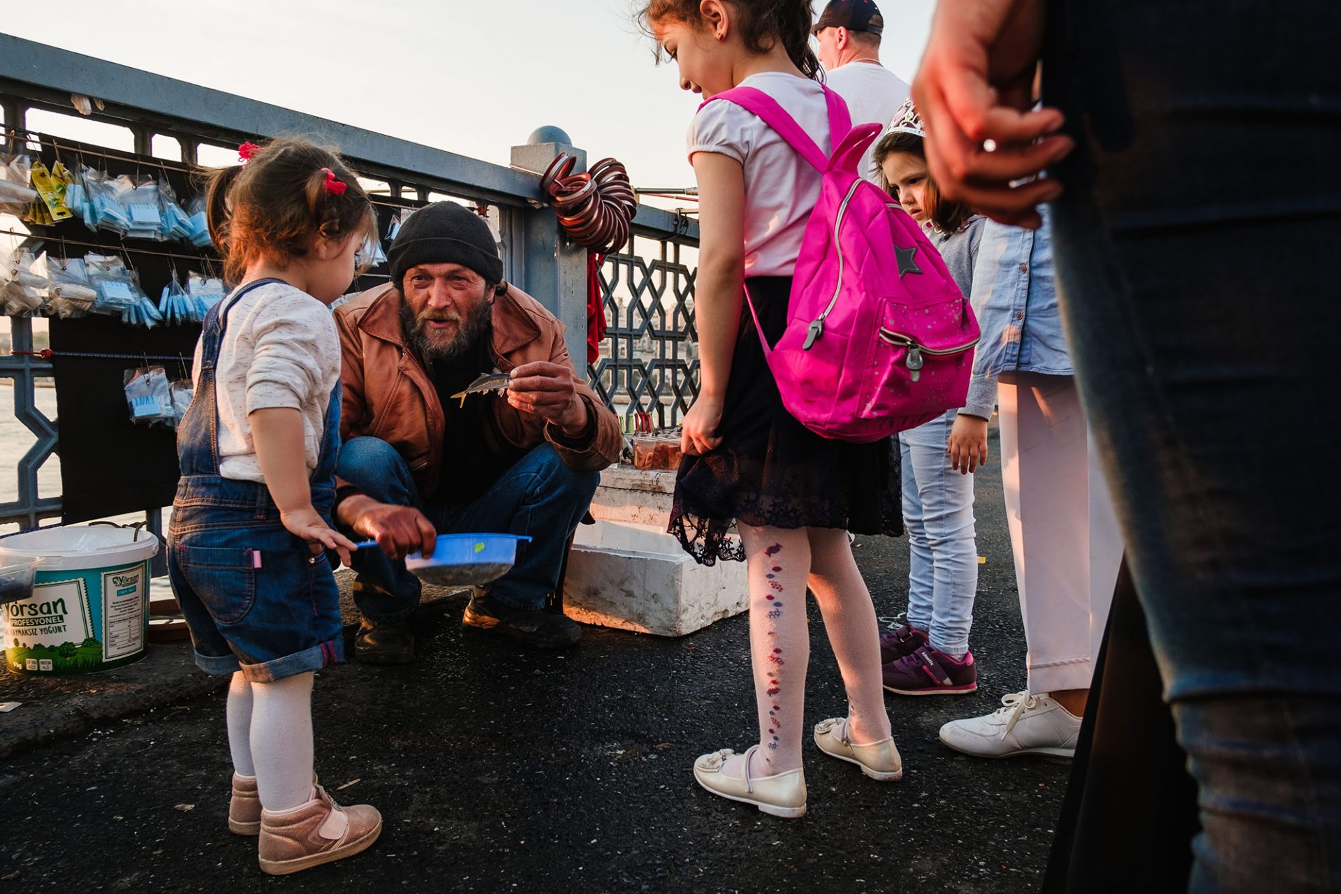 03_Istanbul-street-photography-fisherman-bridge