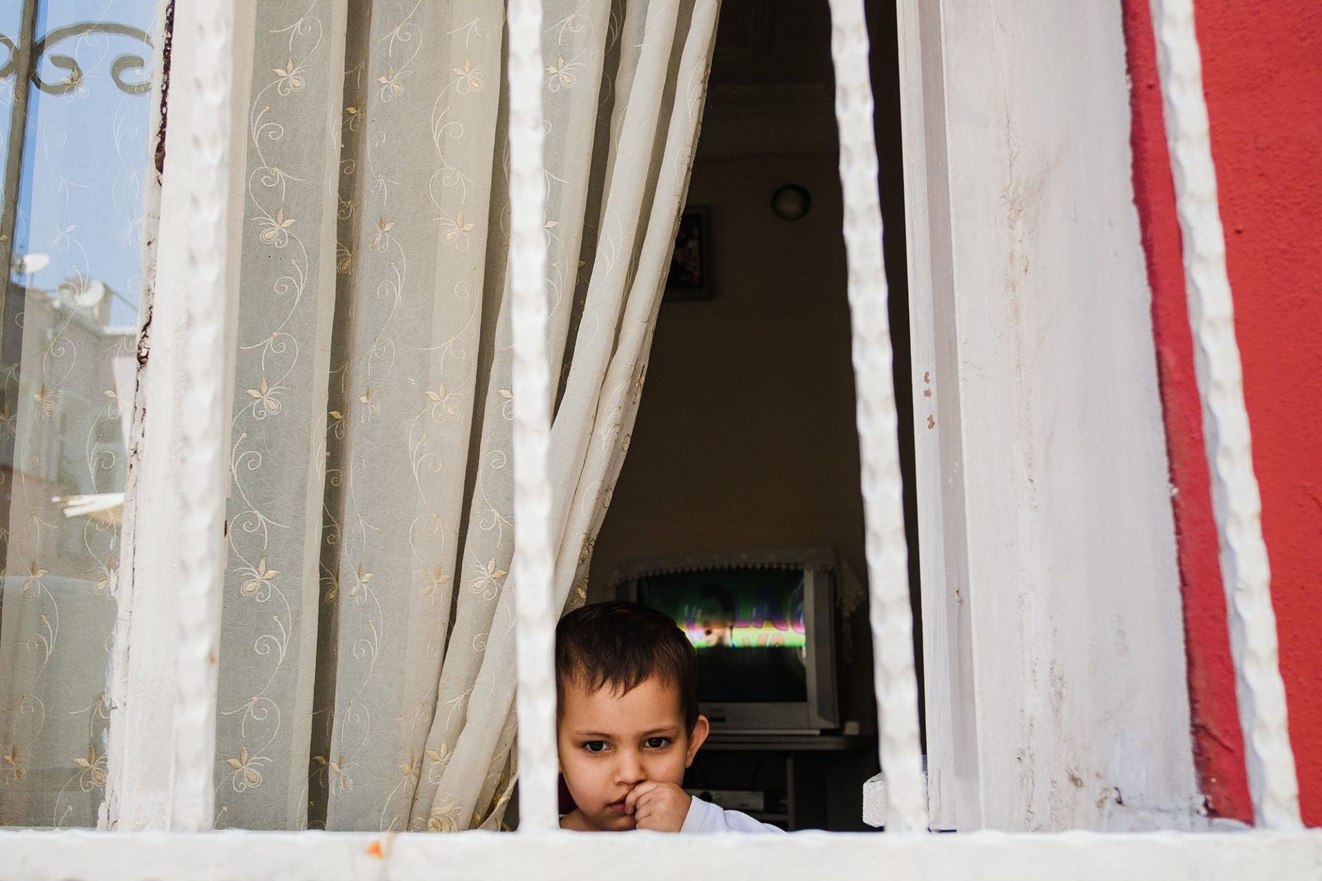 57_Istanbul-kid-at-home