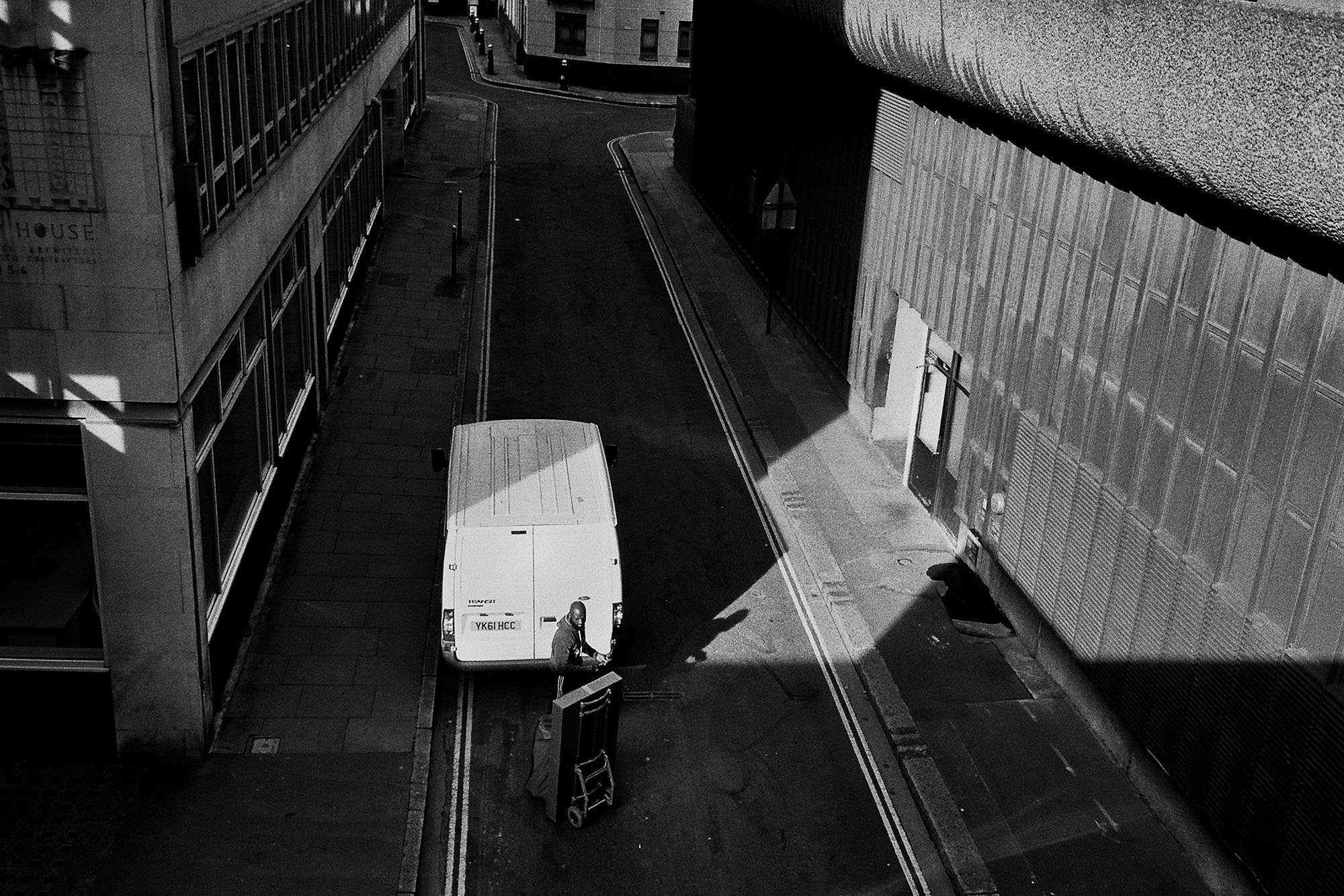 barbican-van-man-light-and-shadow