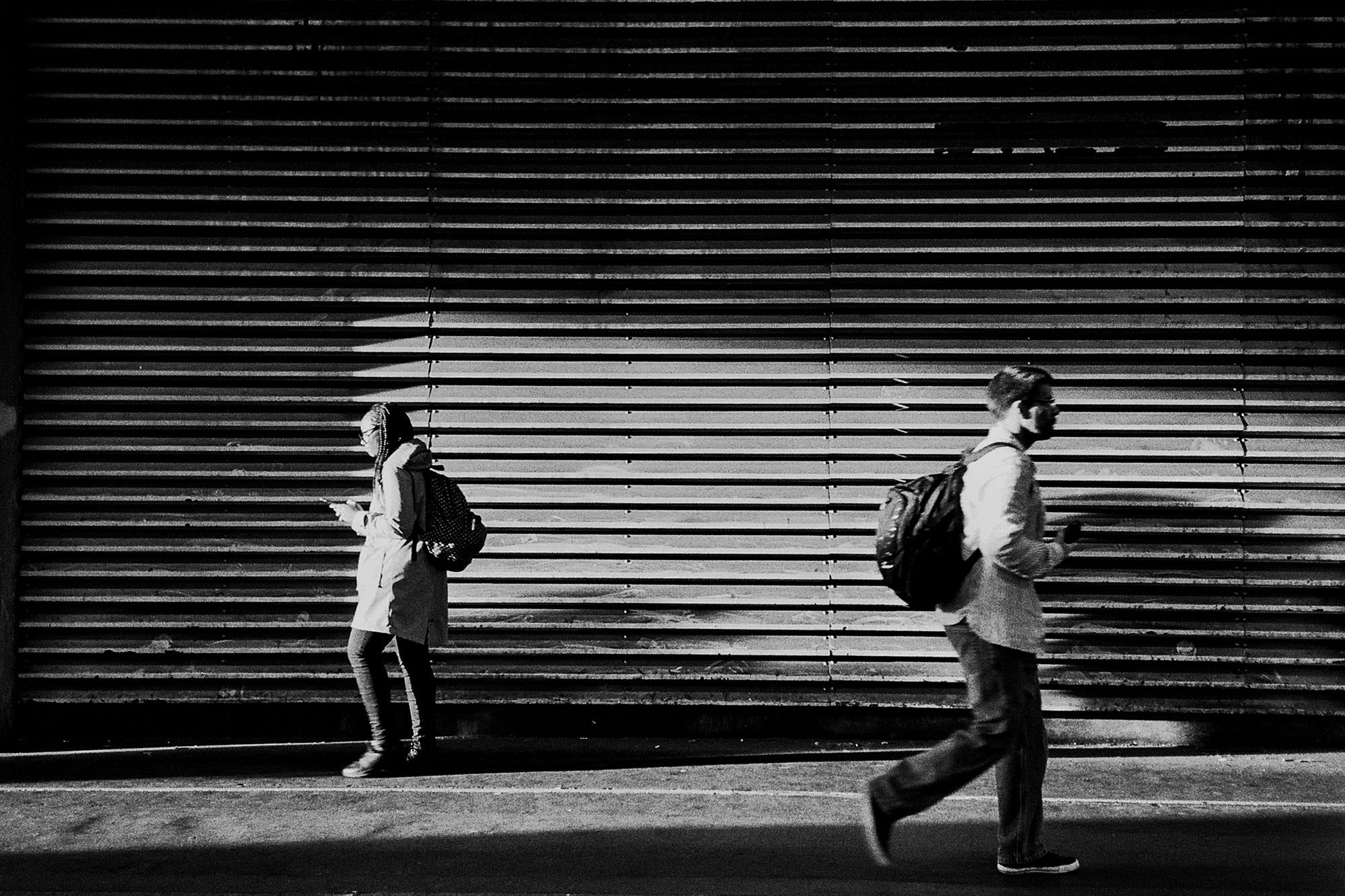 barbican-street-photography-light-dark