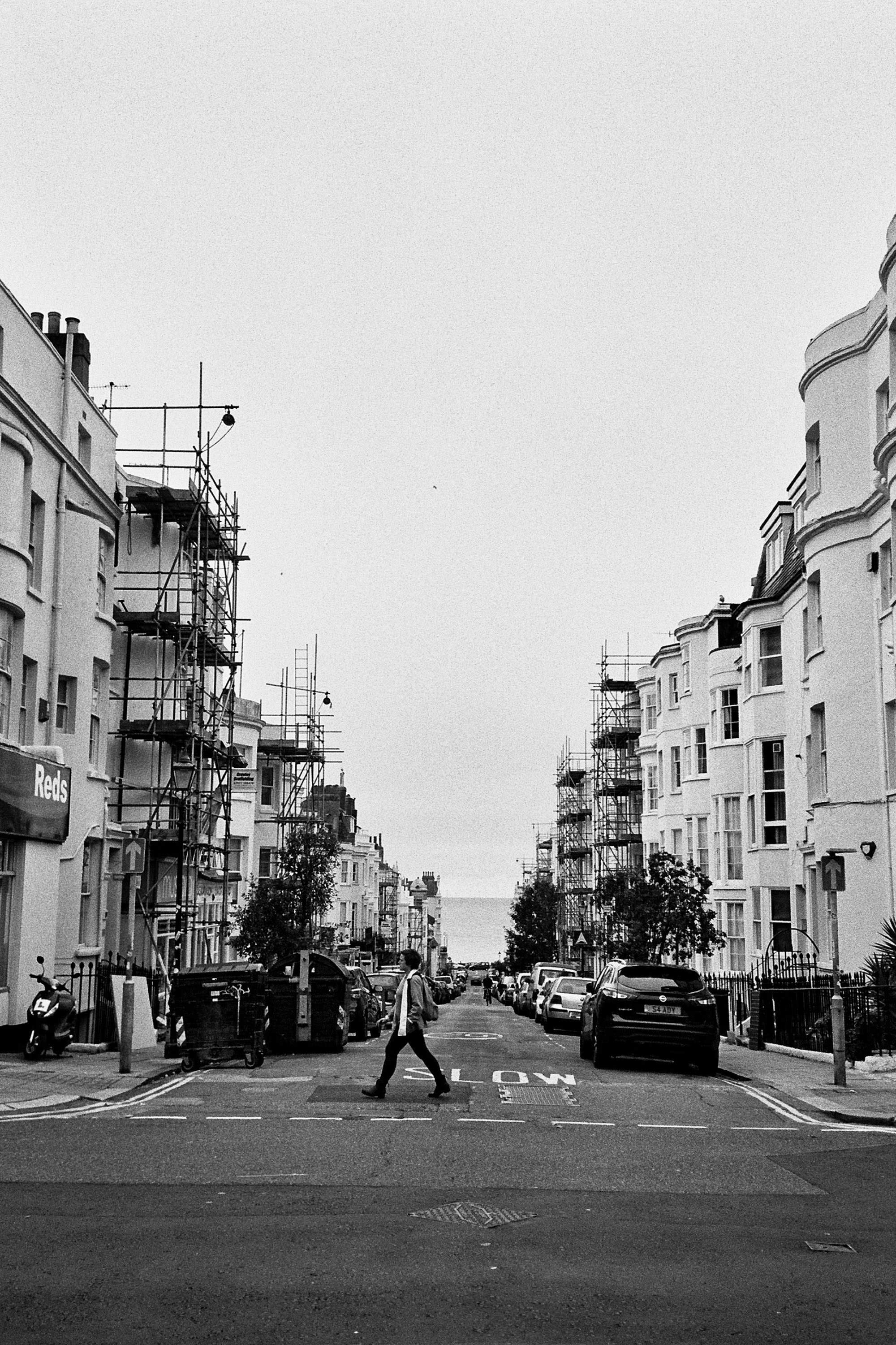 street-brighton-black-and-white