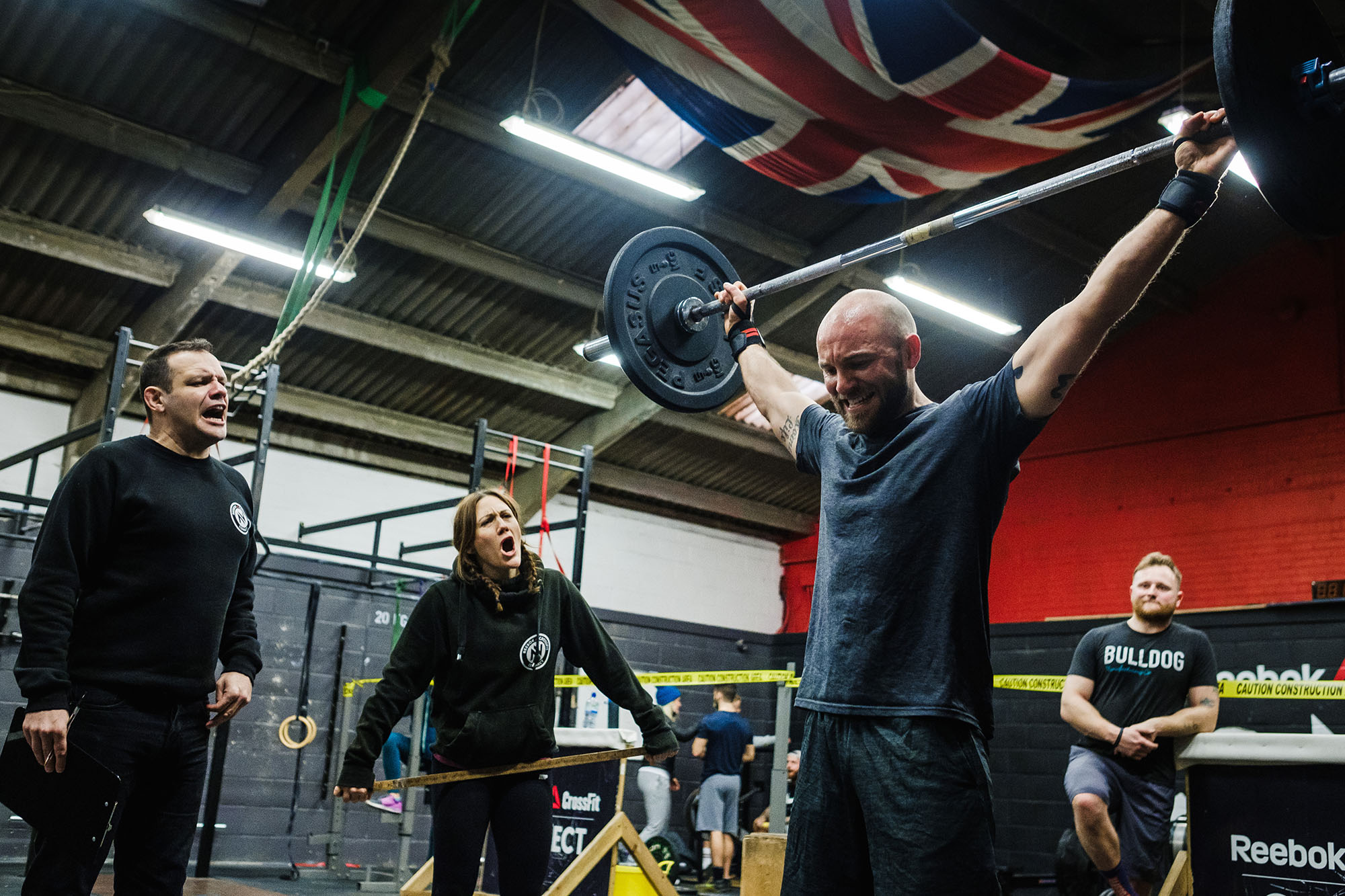 snatch wod man working out