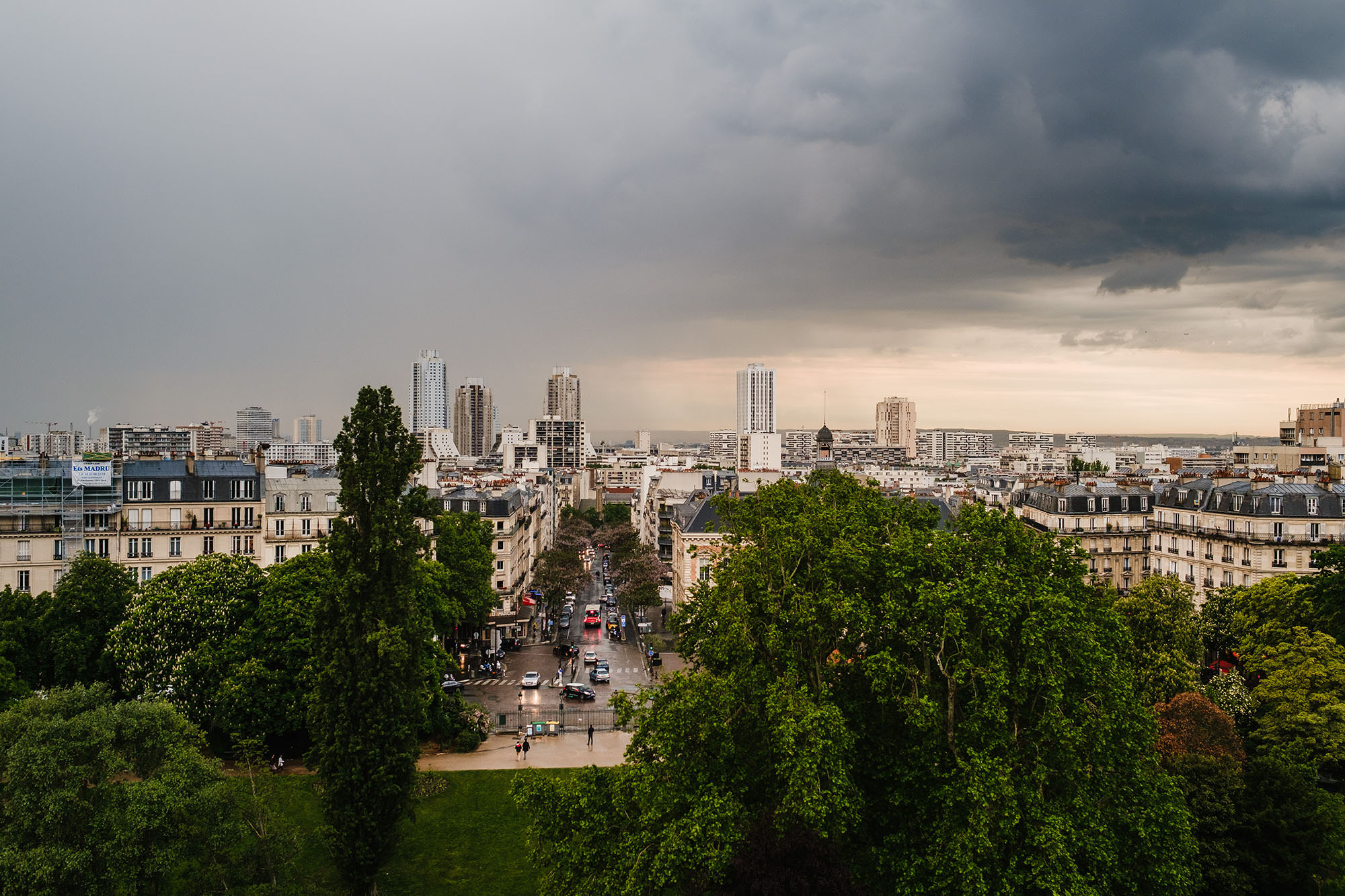 Paris views city life