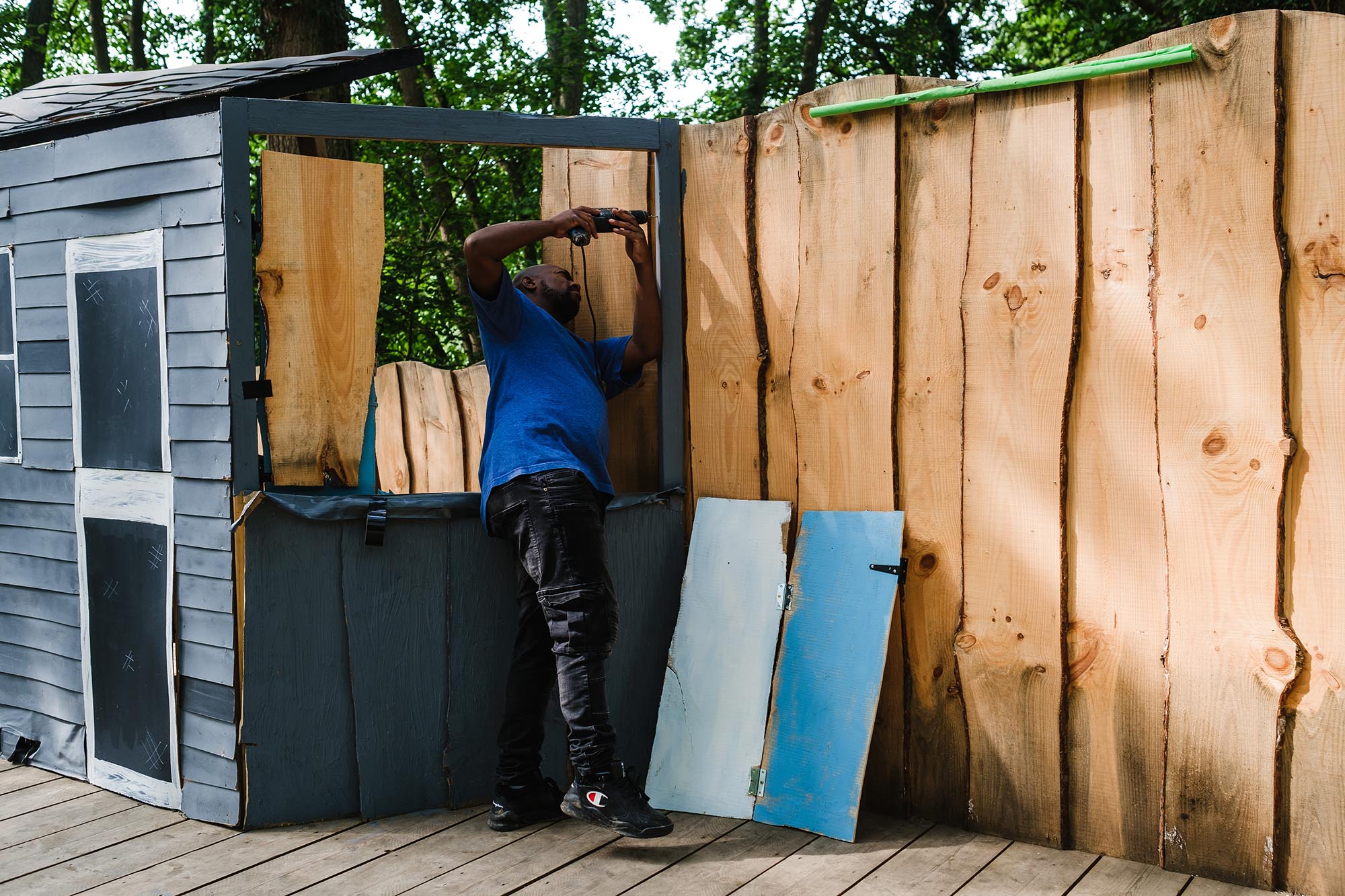 Building a theatre set 