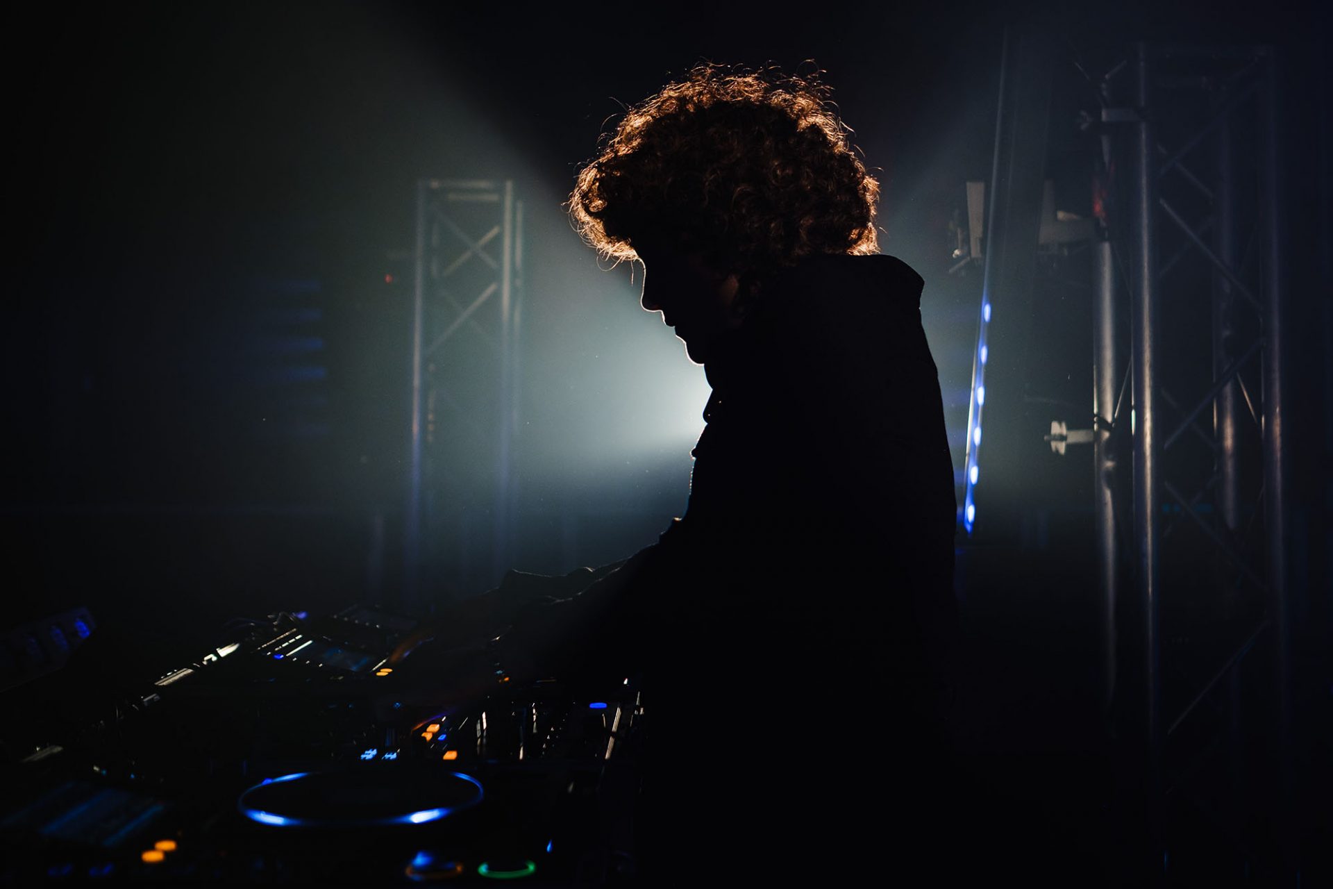 24 dj club live music