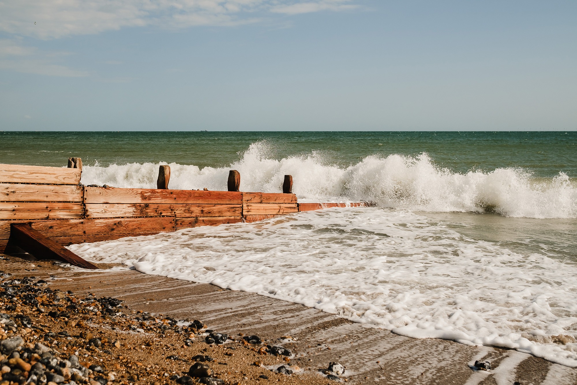 worthing beach rough sea