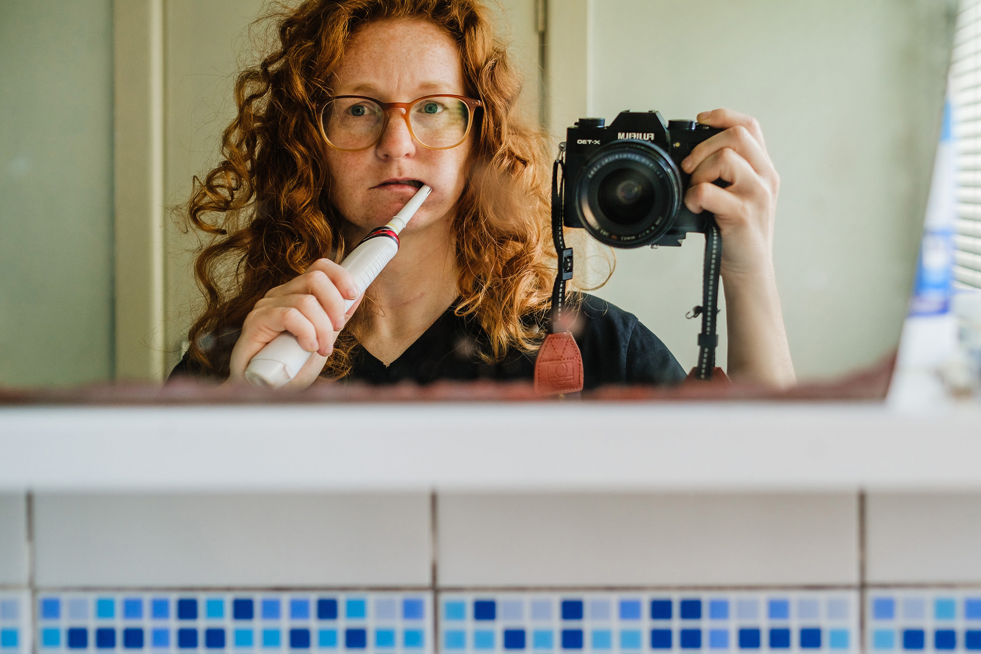 brushing teeth in the morning selfie