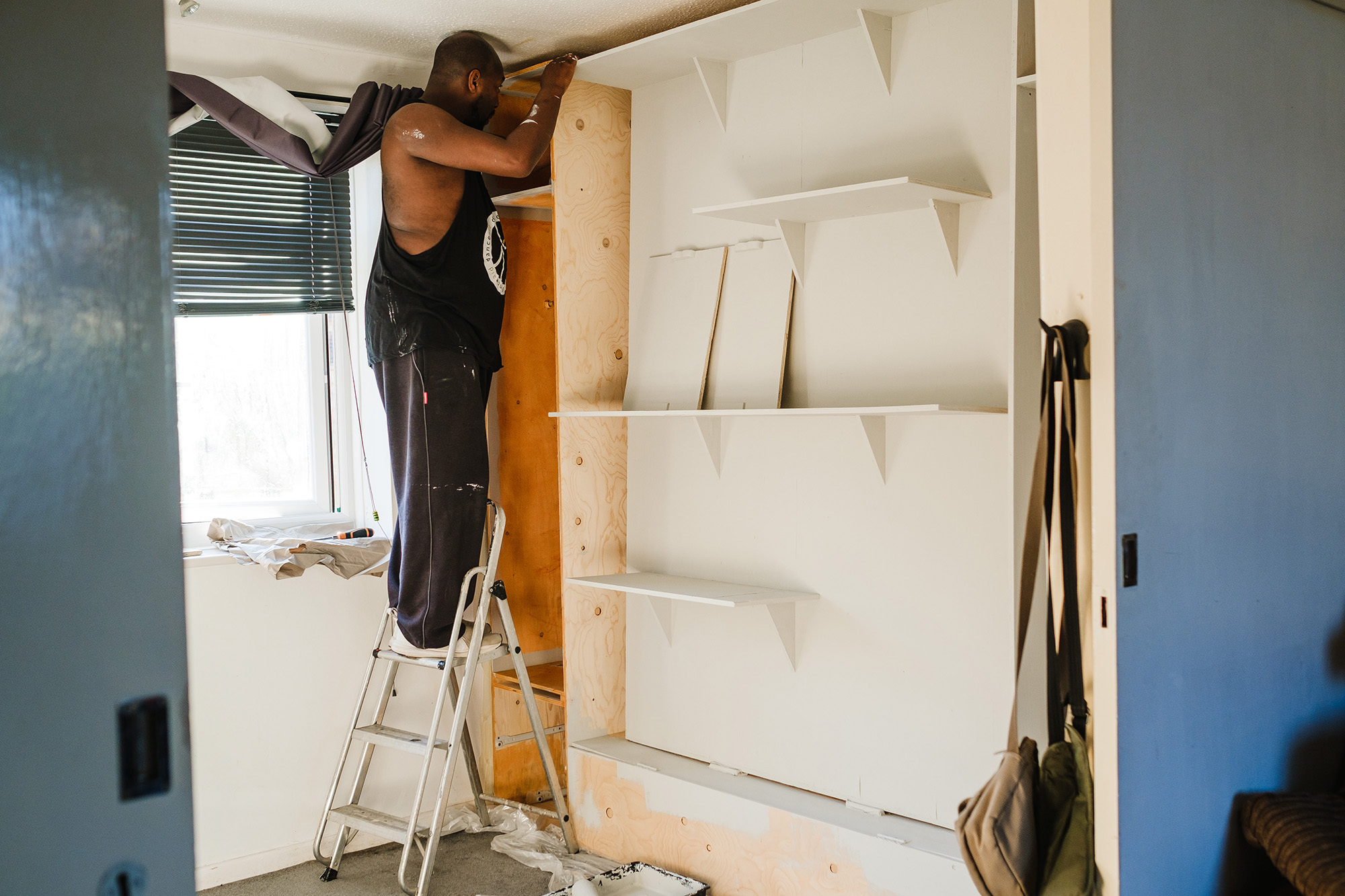 painting the bedroom furniture