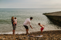 worthing family photos family by the beach in Hove, UK