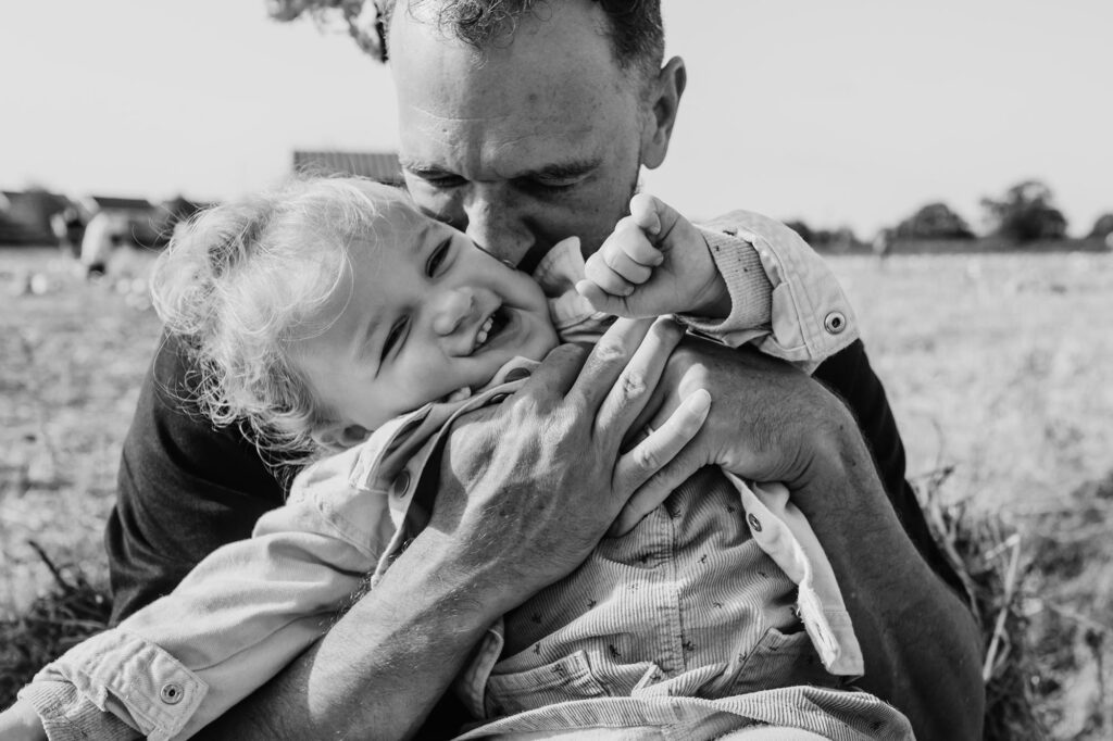 Mythbusting: Dads don’t enjoy family photo sessions